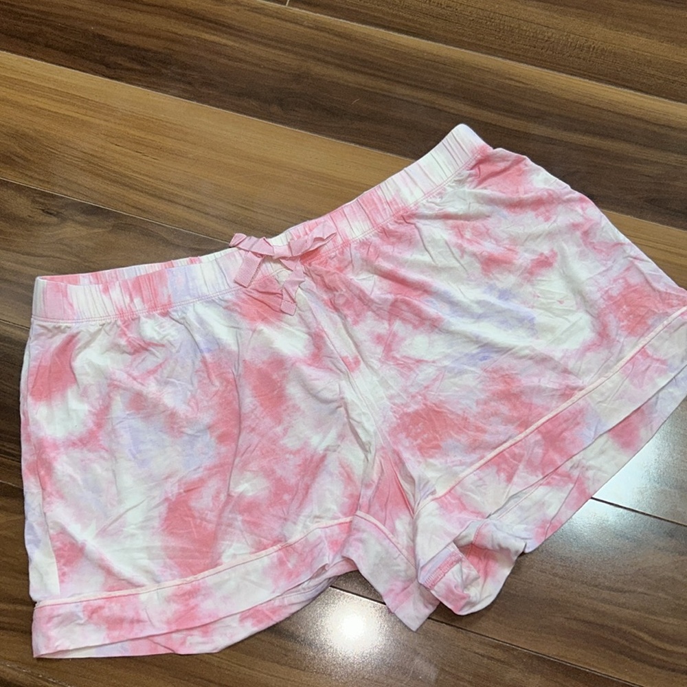 Large Victoria’s Secret pajama shorts modal stretchy tie dye
